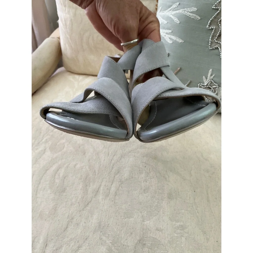 Donald Pliner Booties size 10 Vela Wedge Sandals Gray Suede Shoes